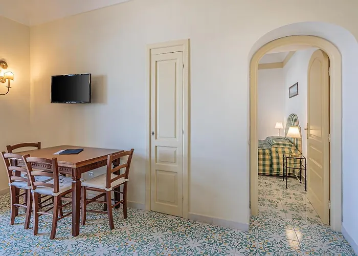 Palazzo Margherita Aparthotel 4*