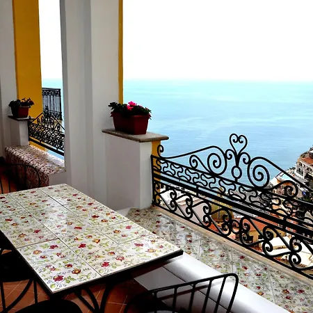 Palazzo Margherita Позитано