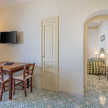 Palazzo Margherita Hotel apartamentowy 4*