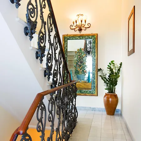 Hotel apartamentowy Palazzo Margherita 4*